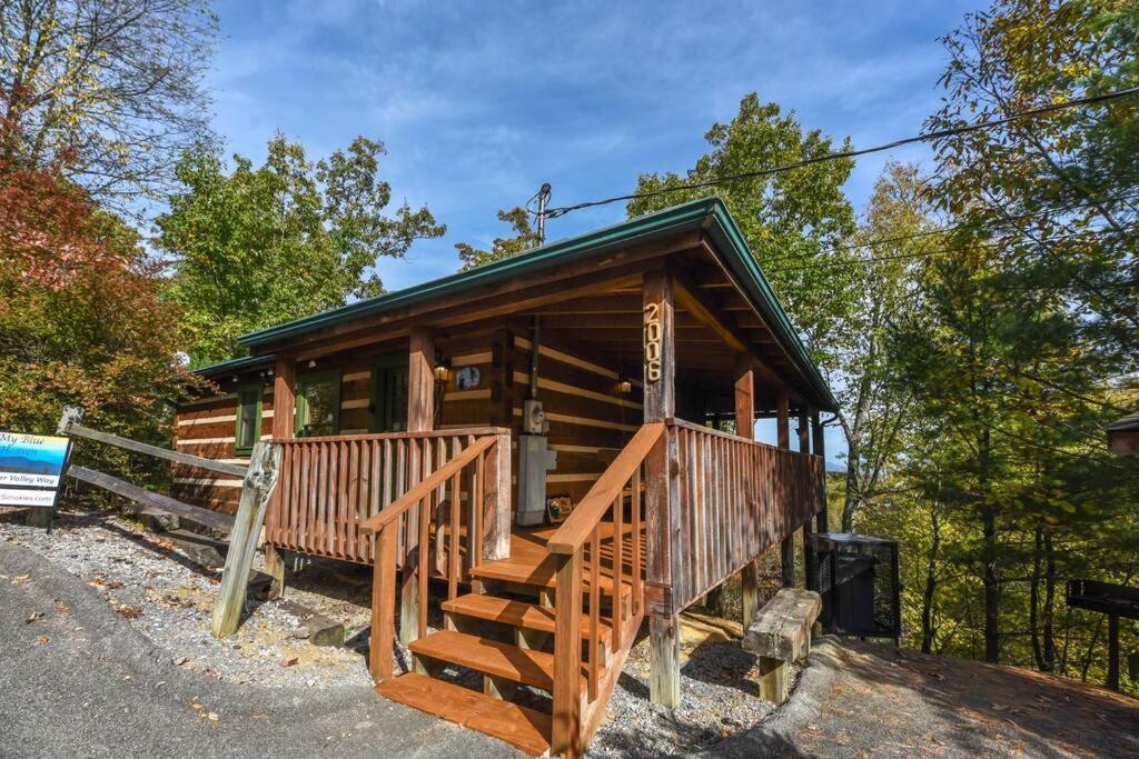 View! Cozy, Private, Fireplace, Hot Tub Log Cabin, Honeymoon! Sevierville Ngoại thất bức ảnh