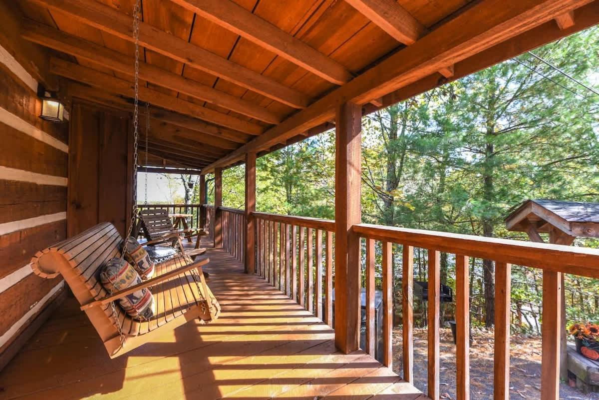 View! Cozy, Private, Fireplace, Hot Tub Log Cabin, Honeymoon! Sevierville Ngoại thất bức ảnh
