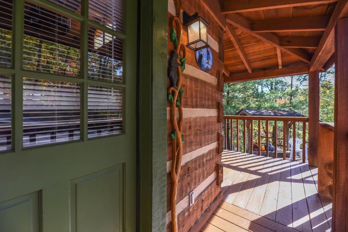 View! Cozy, Private, Fireplace, Hot Tub Log Cabin, Honeymoon! Sevierville Ngoại thất bức ảnh