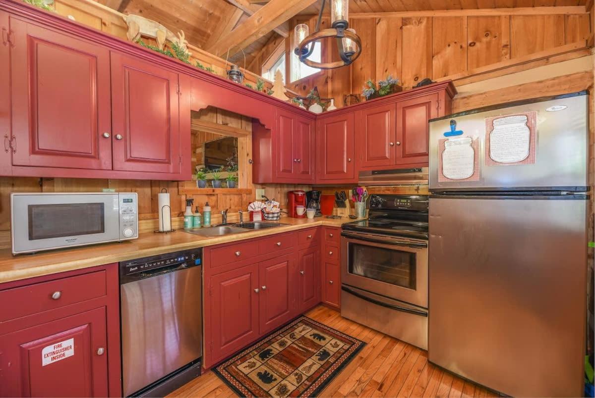 View! Cozy, Private, Fireplace, Hot Tub Log Cabin, Honeymoon! Sevierville Ngoại thất bức ảnh