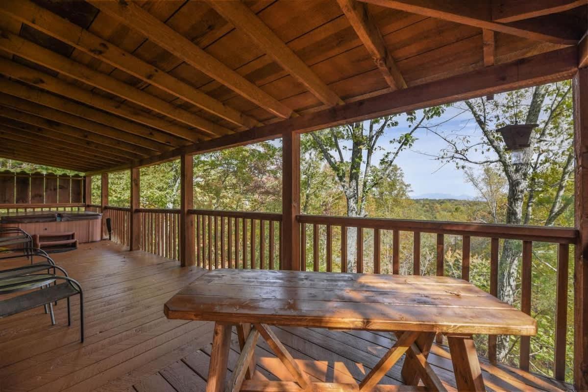 View! Cozy, Private, Fireplace, Hot Tub Log Cabin, Honeymoon! Sevierville Ngoại thất bức ảnh