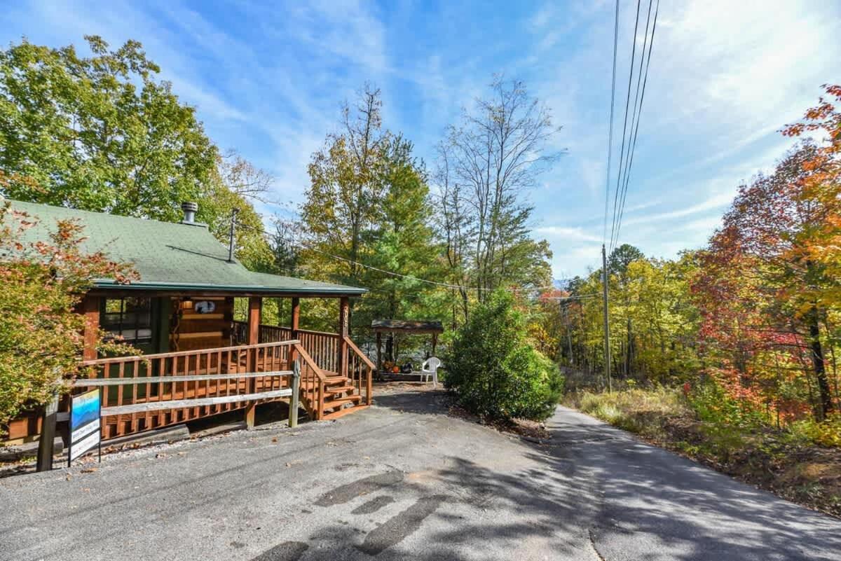 View! Cozy, Private, Fireplace, Hot Tub Log Cabin, Honeymoon! Sevierville Ngoại thất bức ảnh